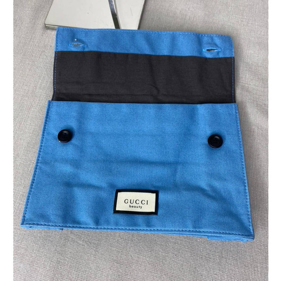 Gucci beauty light‎ blue travel pouch - Picture 5 of 9